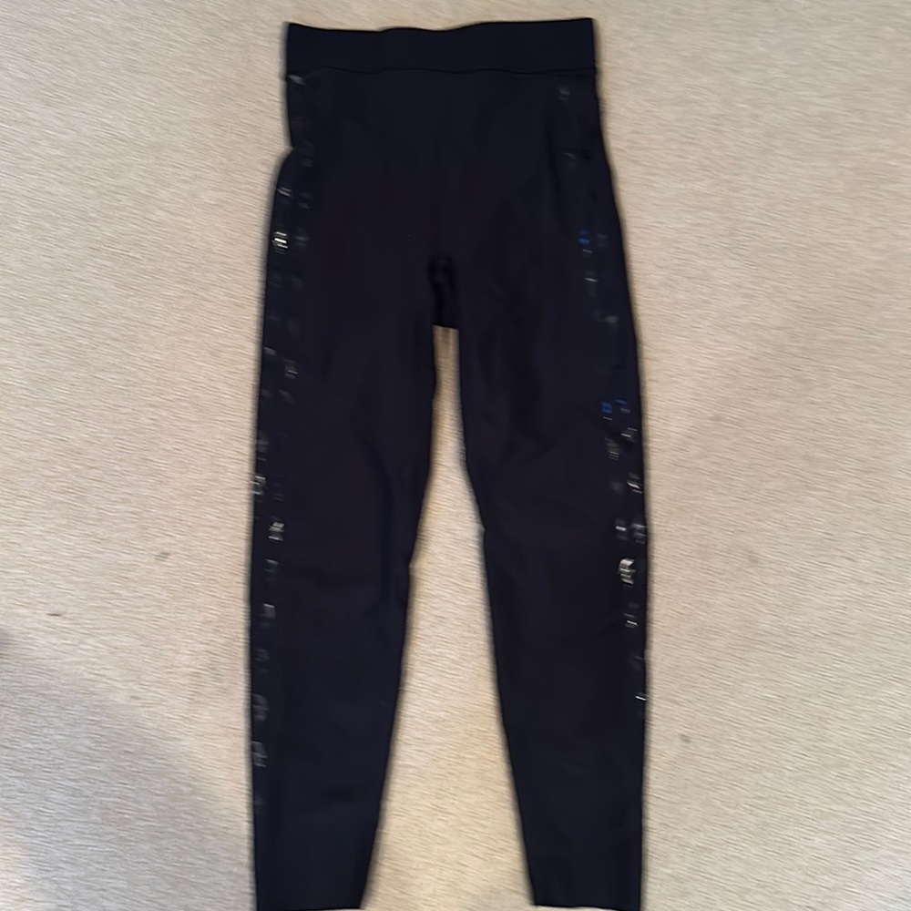 Ultacor leggings with lightning bolts